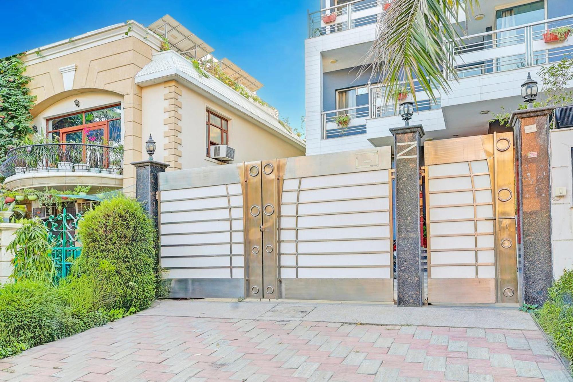 ホテル Townhouse Sector 49 Sohna Road グルガウン エクステリア 写真